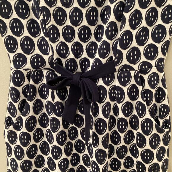 Lilly Pulitzer Navy & White Rare Button Design Dress in Preloved Condition - Picture 6 of 8